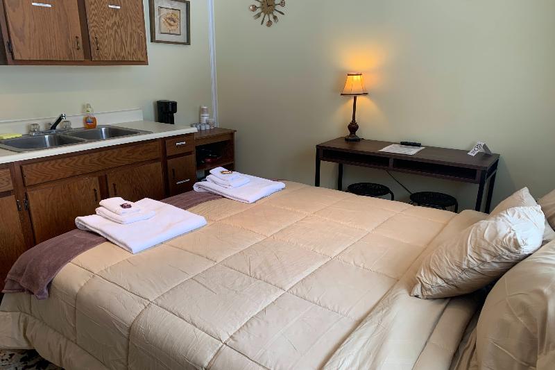 Love Hotels St John River by OYO at Fort Kent ME image