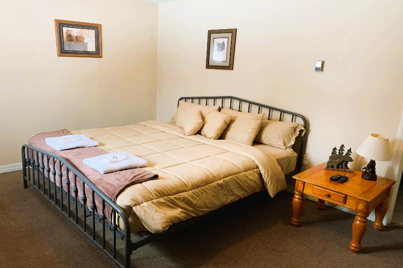 Love Hotels St John River by OYO at Fort Kent ME image 5