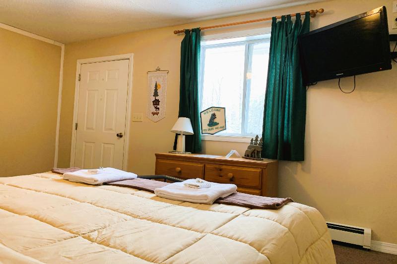 Love Hotels St John River by OYO at Fort Kent ME image