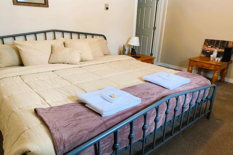 Love Hotels St John River by OYO at Fort Kent ME image