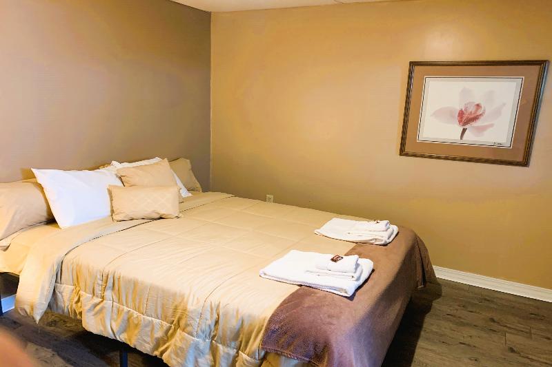 Love Hotels St John River by OYO at Fort Kent ME image