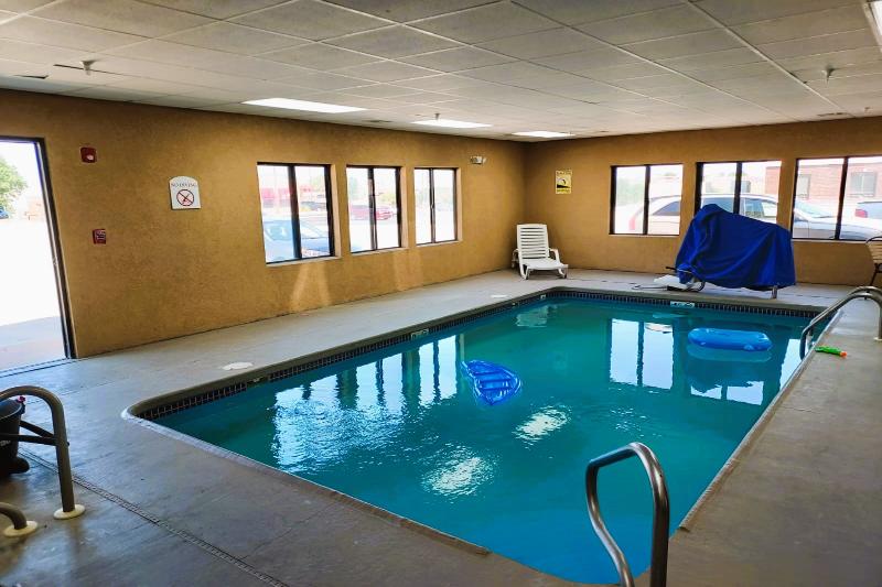 McPherson Inn, I-135