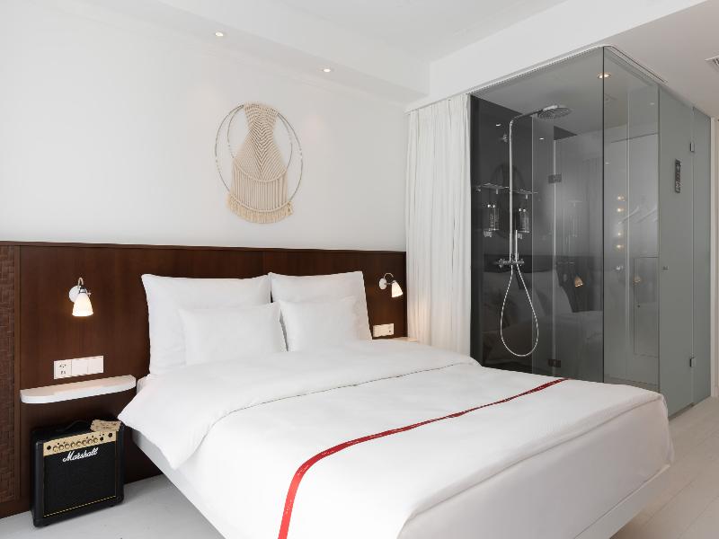 Ruby Claire Hotel Geneva by IHG image
