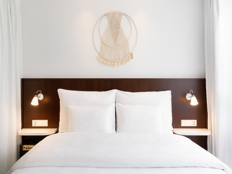 Ruby Claire Hotel Geneva by IHG image