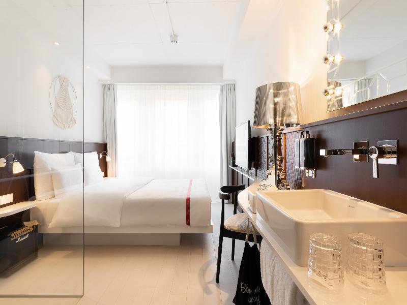 Ruby Claire Hotel Geneva by IHG image