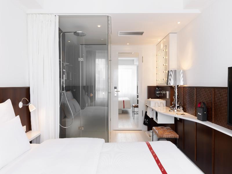 Ruby Claire Hotel Geneva by IHG image