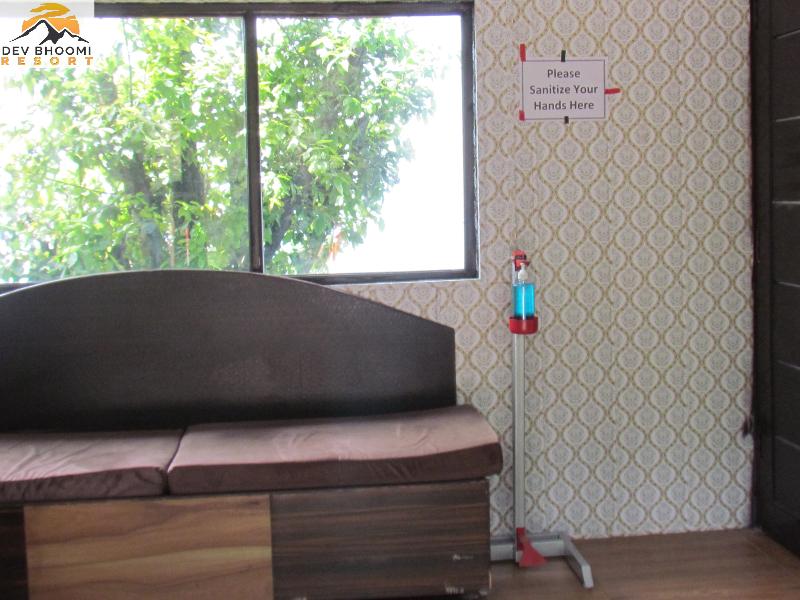 Lobby & Reception