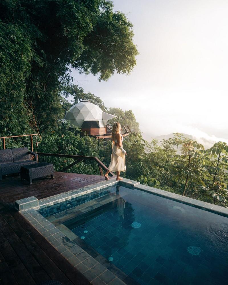 TREKKER GLAMPING image