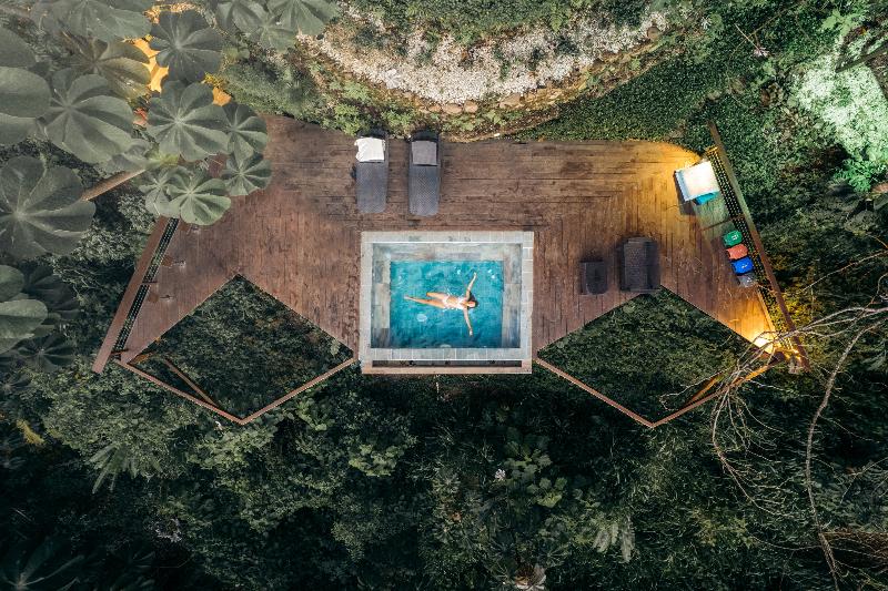TREKKER GLAMPING image