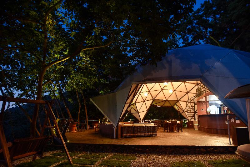 TREKKER GLAMPING image