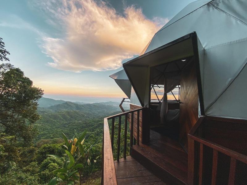 TREKKER GLAMPING image