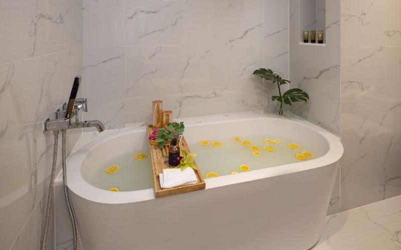 Valia Bangkok Sukhumvit 24 By Kingston Hotels image