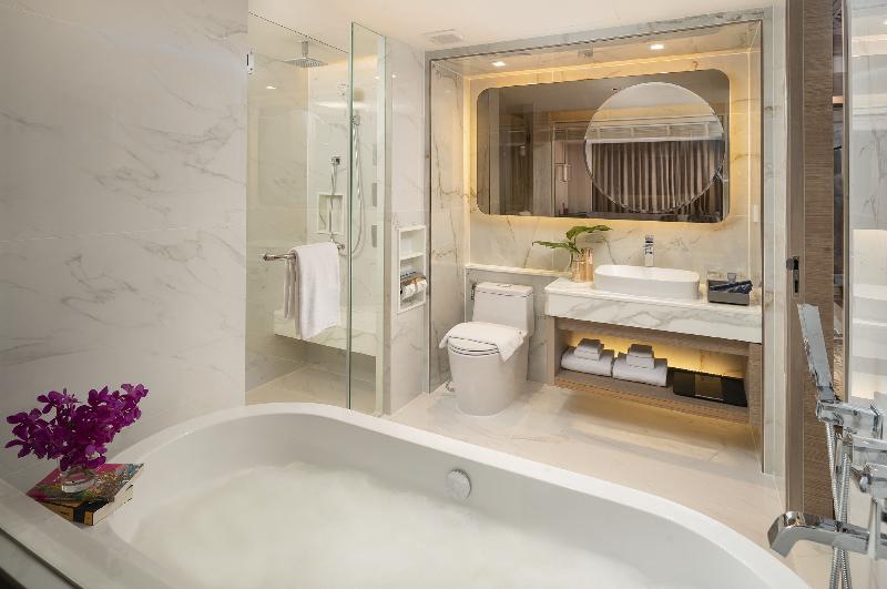 Valia Bangkok Sukhumvit 24 By Kingston Hotels image