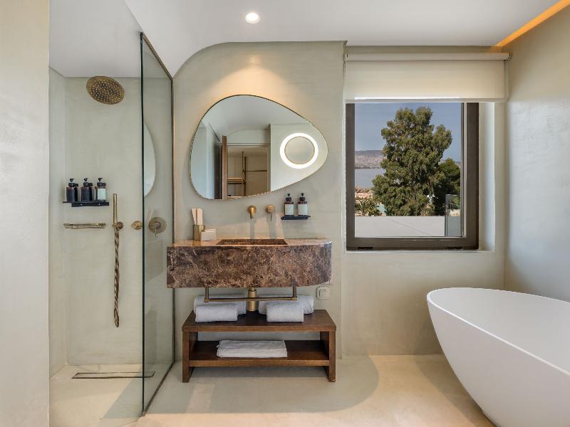 Isla Brown Corinthia Resort & Spa, Curio Collect image
