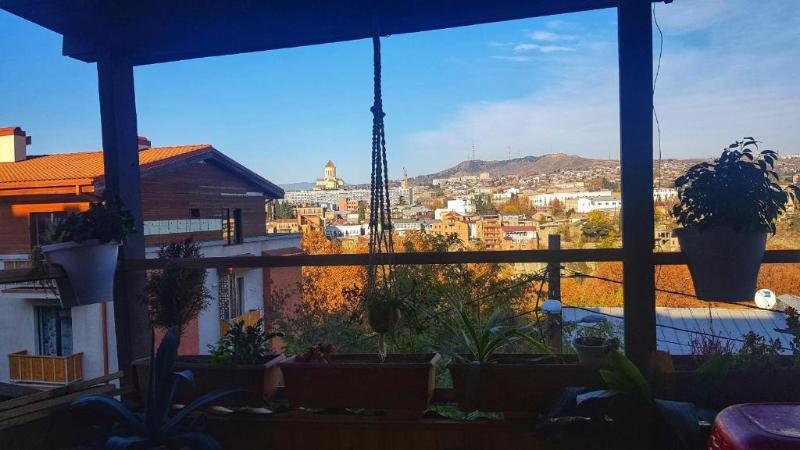 Sunny Tiflis 4
