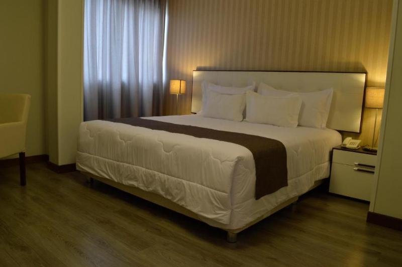 Hotel Limaq image
