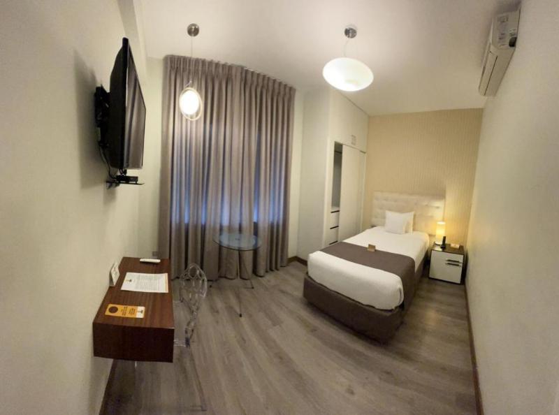 Hotel Limaq image