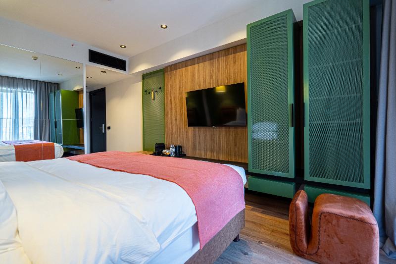 Hotel 21 image
