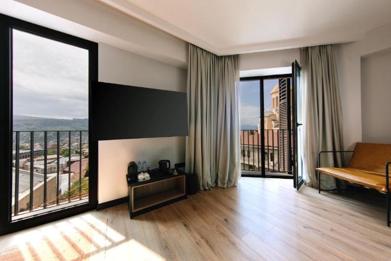 Hotel 21 image