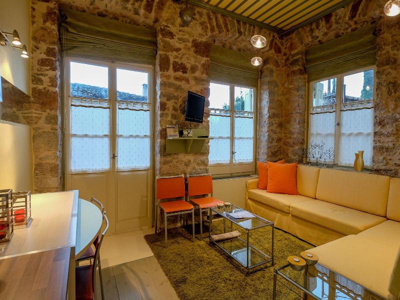 Kiriaki Guesthouse & Suites image