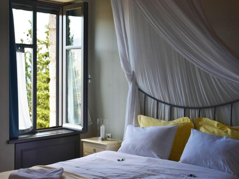 Kiriaki Guesthouse & Suites image