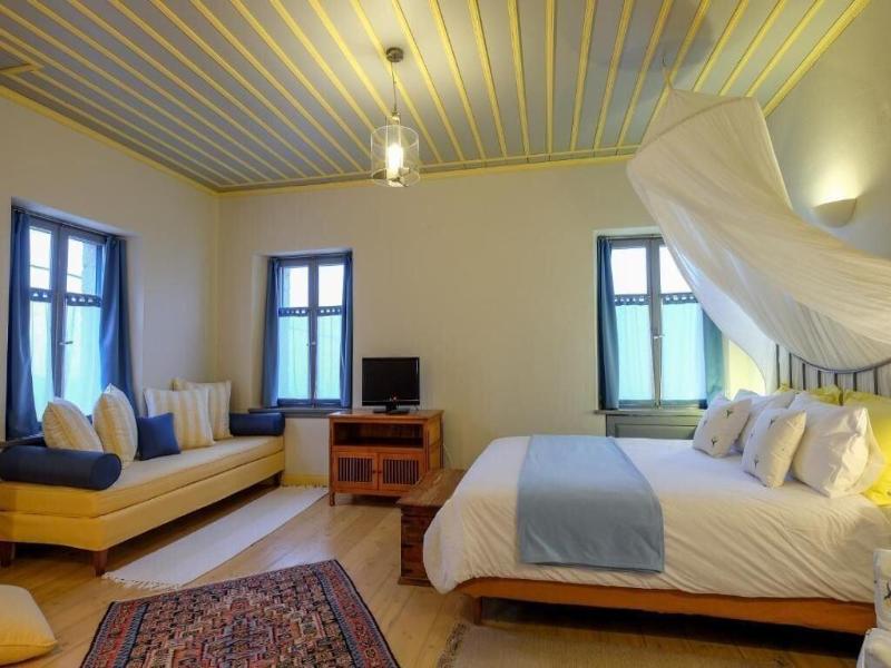 Kiriaki Guesthouse & Suites image