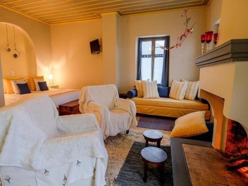 Kiriaki Guesthouse & Suites image