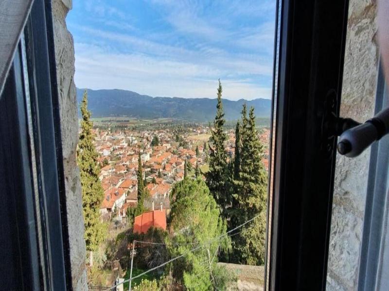 Kiriaki Guesthouse & Suites image