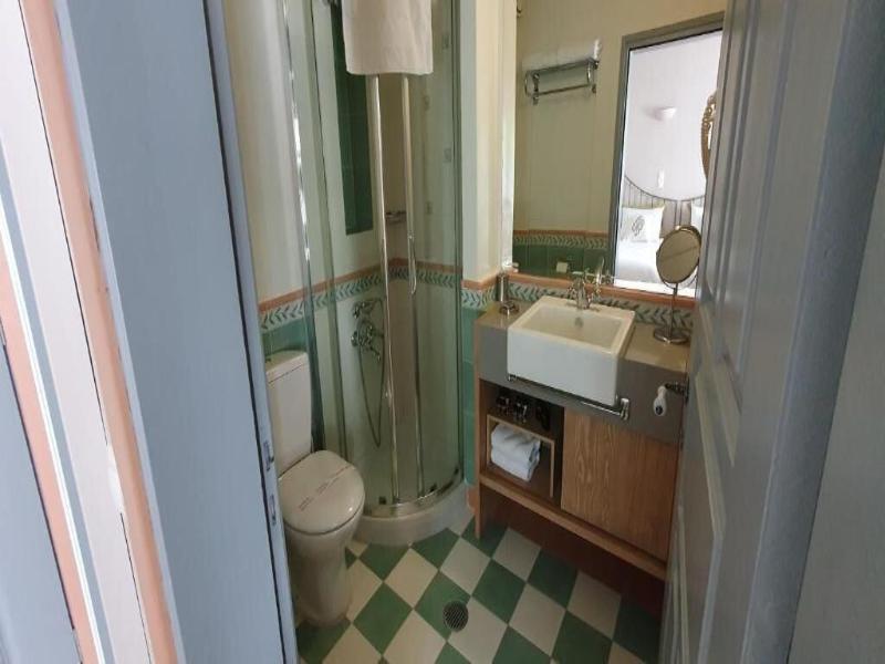 Kiriaki Guesthouse & Suites image