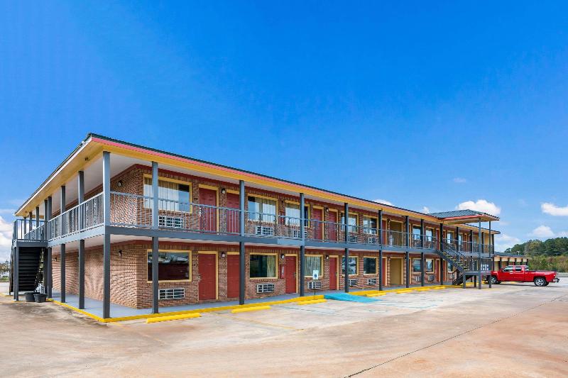 Econo Lodge image