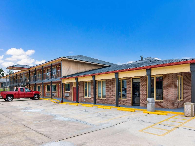 Econo Lodge image 3