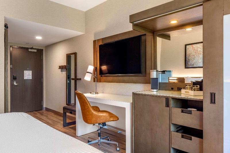 Cambria Hotel New Haven University Area image
