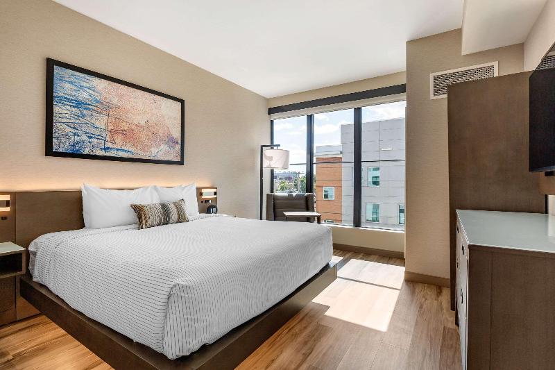 Cambria Hotel New Haven University Area image