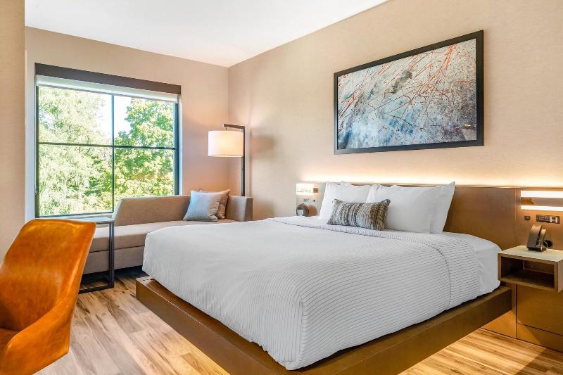 Cambria Hotel New Haven University Area image