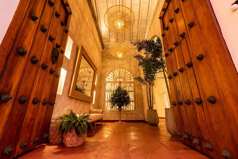 Moet Casa Heredia image