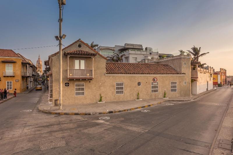 Moet Casa Heredia image