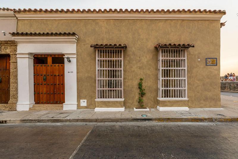 Moet Casa Heredia image