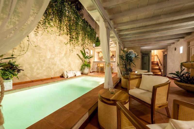 Moet Casa Heredia image