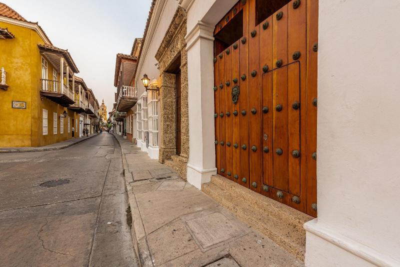Moet Casa Heredia image