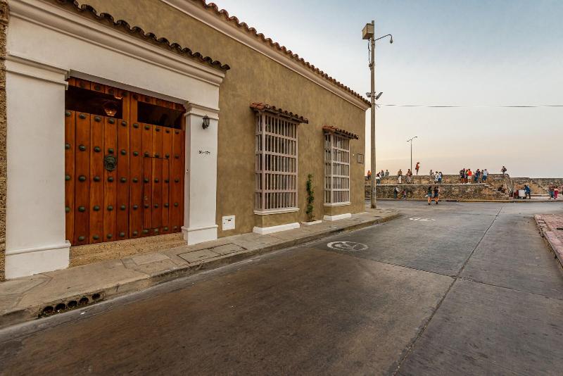 Moet Casa Heredia image