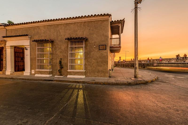 Moet Casa Heredia image