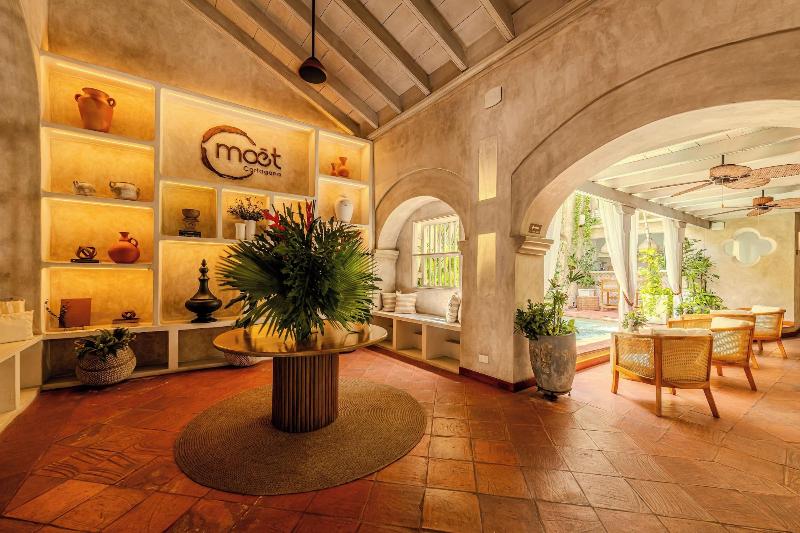 Moet Casa Heredia image