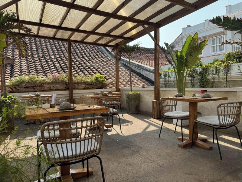 Moet Casa Heredia image