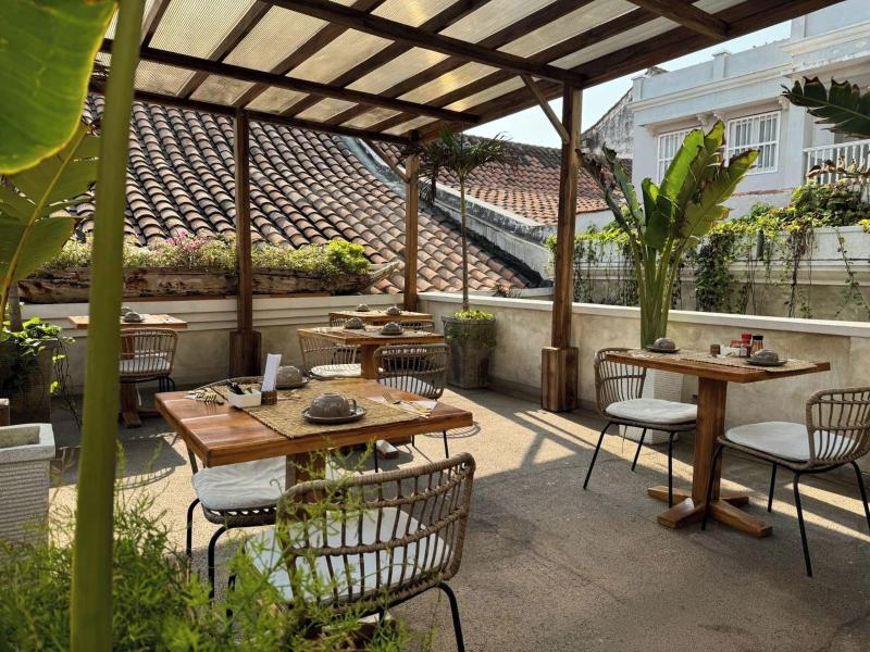 Moet Casa Heredia image