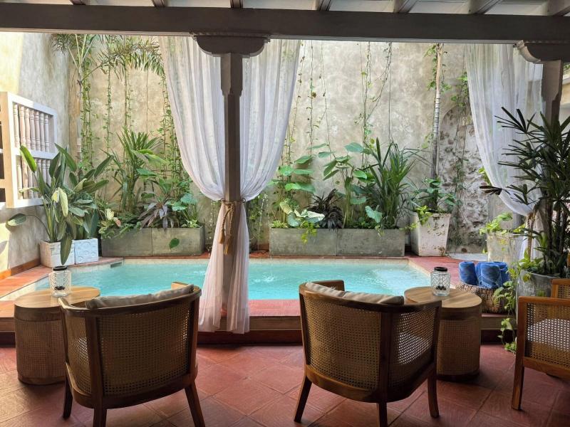 Moet Casa Heredia image