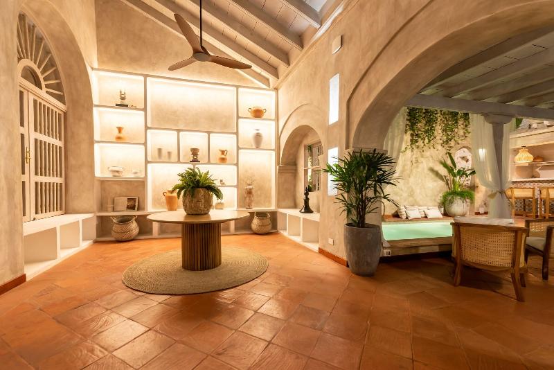 Moet Casa Heredia image