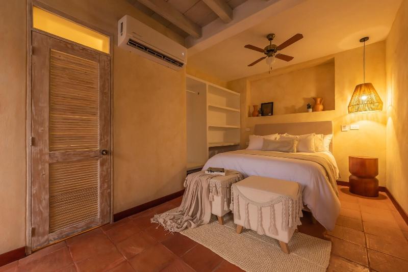 Moet Casa Heredia image