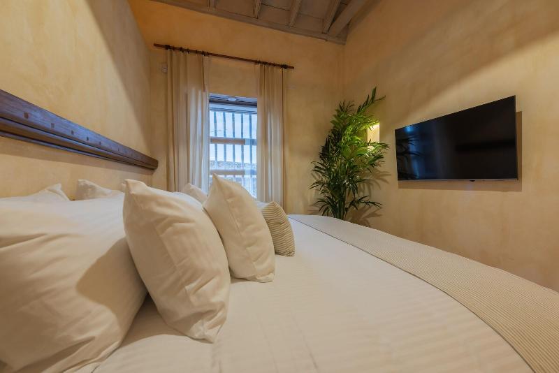 Moet Casa Heredia image