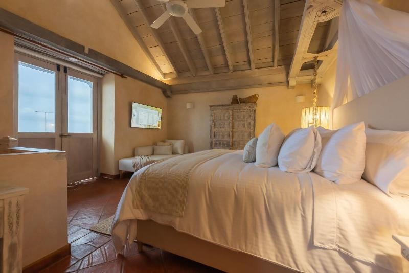 Moet Casa Heredia image