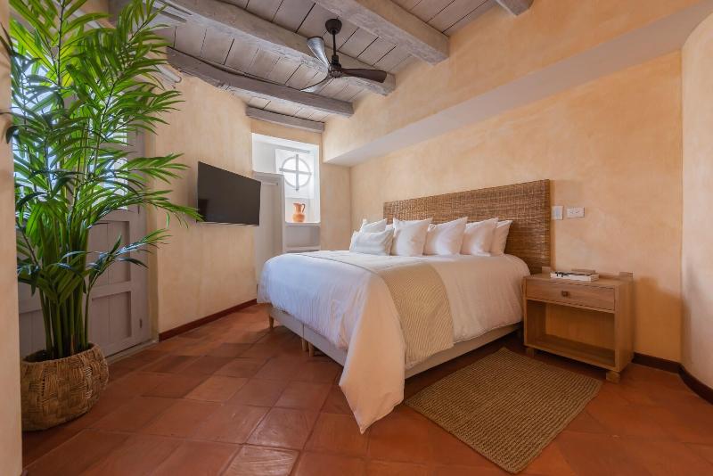 Moet Casa Heredia image
